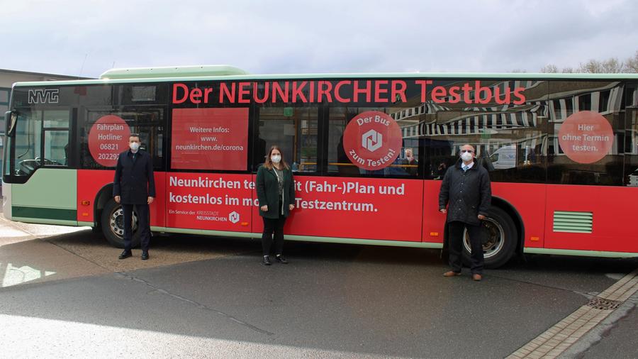 SR.de Neunkirchen startet CoronaTestbus