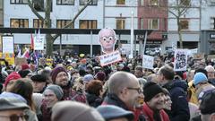 Menschen demonstrieren gegen Rechtsextremismus in Saarbrücken (Foto: SR / Sebastian Knöbber)