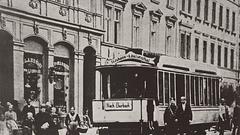 Im Jahr 1890 ist der allererste Straßenbahnwagen die Strecke von St. Johann bis Luisenthal gefahren. (Foto: Saarbahn)