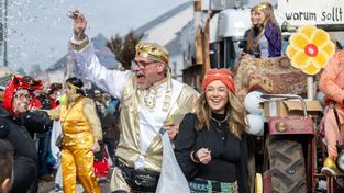 Der SR 3-Prunkwagen bei der närrischen Parade in Lebach (Foto: SR/Pasquale D'Angiolillo)