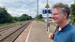 Tour de Friemel: Der Friemel am Bahnhof (Foto: SR/Oliver Hottong)