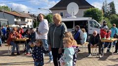 Das Treffpunkt Ü-Wagen-Fest in Gresaubach (Foto: SR/Dorothee Scharner)