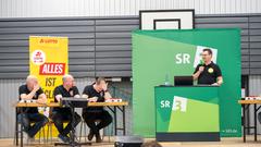 SR 3 Vereinsduell: Die Narren aus Weiskirchen gegen den Schalmeienverein aus Dudweiler (Foto: SR/Pasquale D'Angiolillo)