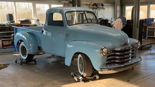 Ein hellblauer Chevrolet Pickup von 1951. (Foto: Oliver aus Quierschied)