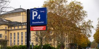 Das wegen Hochwassersanierung geschlossene Parkhaus am Saarbrücker Staatstheater (Foto: SR / Sebastian Knöbber)