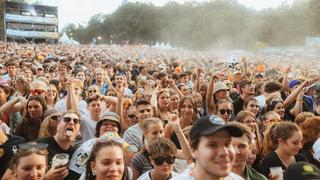 Blick in die Menge vor der Bühne (Foto: MxM Photo)